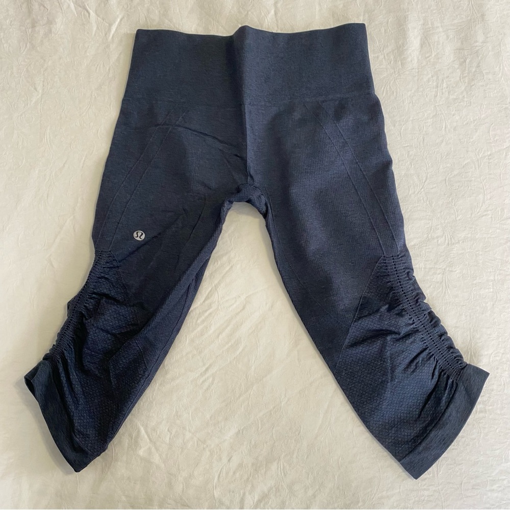Lululemon Navy Blue In the Flow Crops - Picture 3 of 4